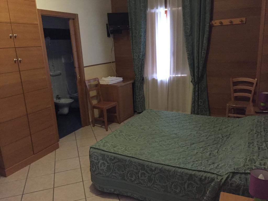 Hotel Vallefura بيسكوكوستانزو المظهر الخارجي الصورة