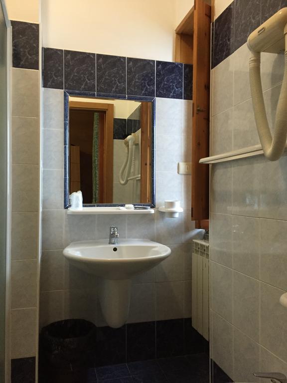 Hotel Vallefura بيسكوكوستانزو المظهر الخارجي الصورة