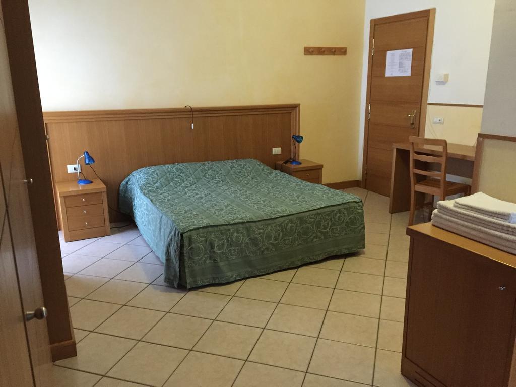Hotel Vallefura بيسكوكوستانزو المظهر الخارجي الصورة